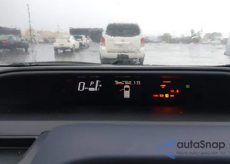 2016 Toyota Prius C z USA, uszkodzony, nr VIN JTDKDTB31G1127933